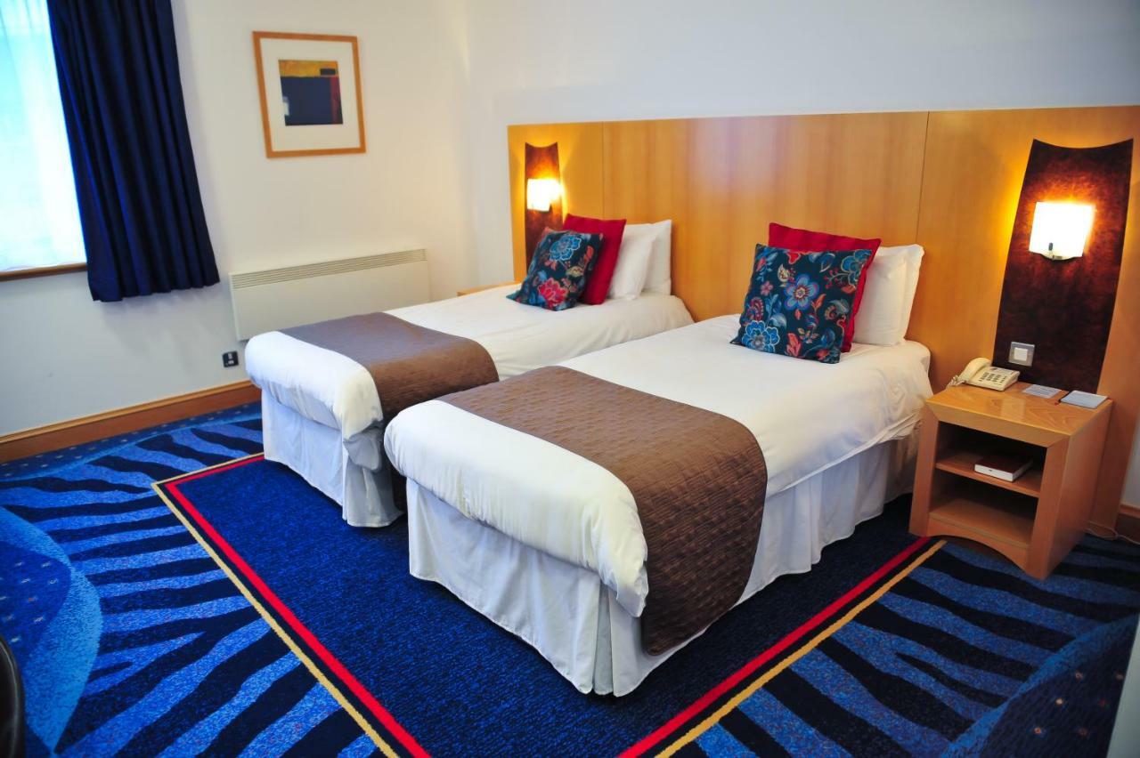 The Park Hotel Килмарнок Екстериор снимка